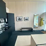 Oceanview Mini-house - Stunning Views Ramberg