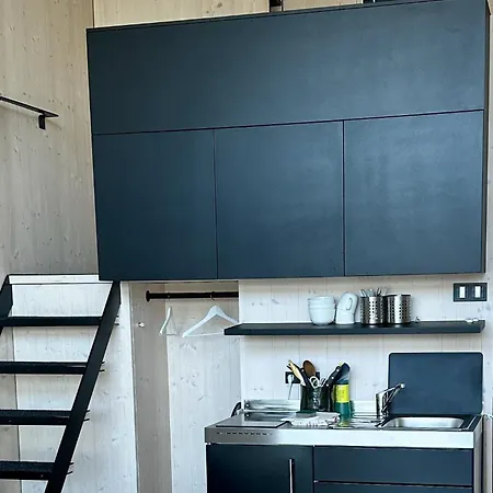 Oceanview Mini-house - Stunning Views Ramberg